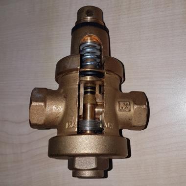 SKS143 Forged Brass Italian Pressure Reducing Valve